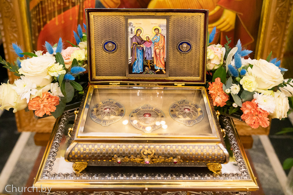 в текст